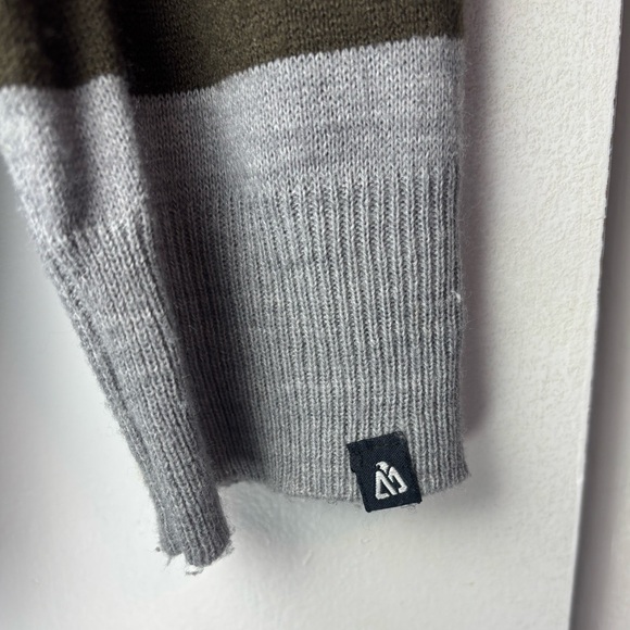 Men’s Matix Sweater - Picture 5 of 5